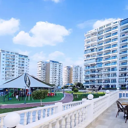 Caesar Saturn * Trikomo