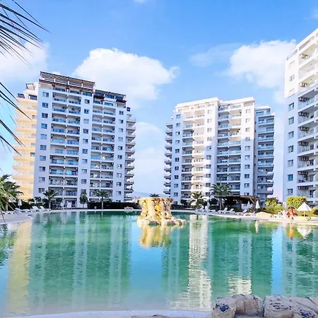 Caesar Saturn Apartment *