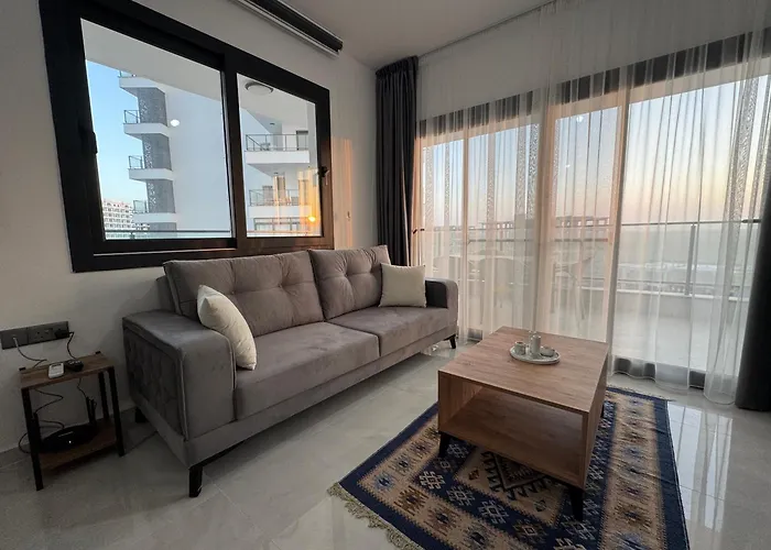 Apartament Caesar Saturn Trikomo