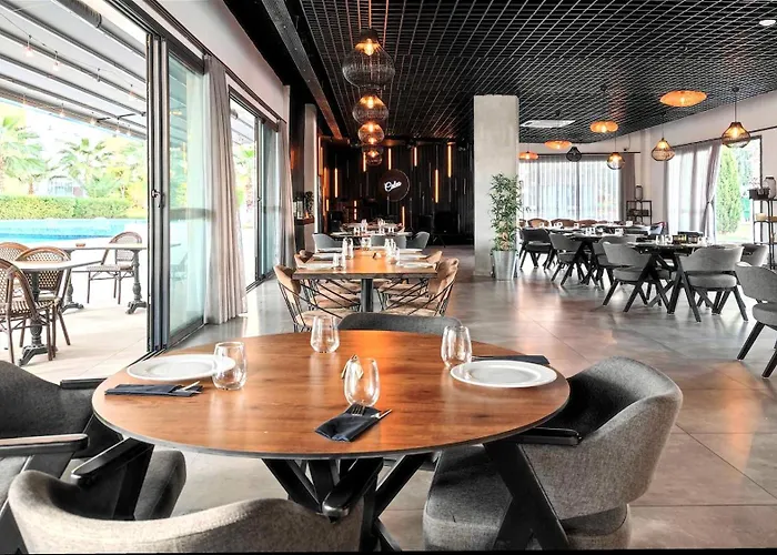 Caesar Saturn Apartament